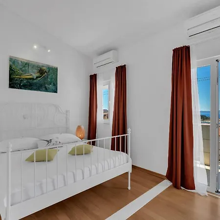 Apartment Dalmatia Oblutak Makarska