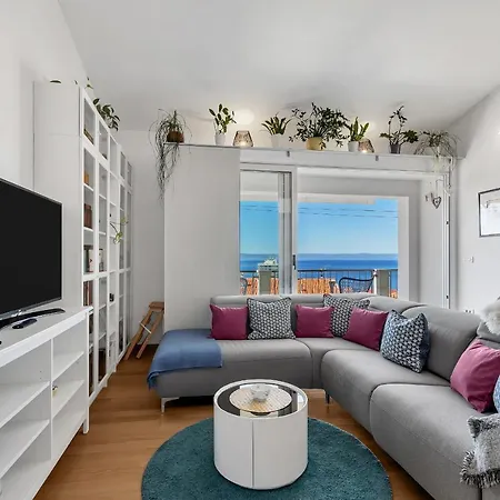 Apartment Dalmatia Oblutak *