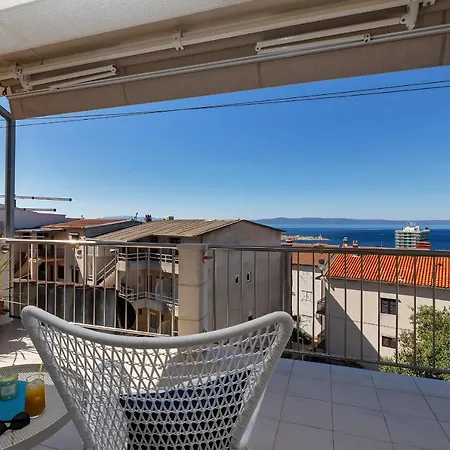 Apartment Dalmatia Oblutak *