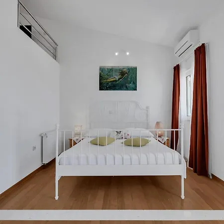 Apartment Dalmatia Oblutak