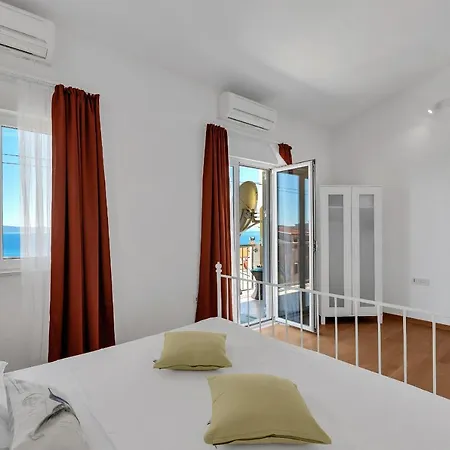 Dalmatia Oblutak Apartment Makarska