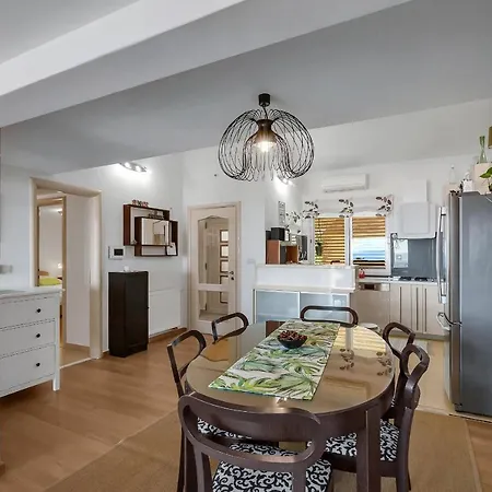 Apartment Dalmatia Oblutak Makarska